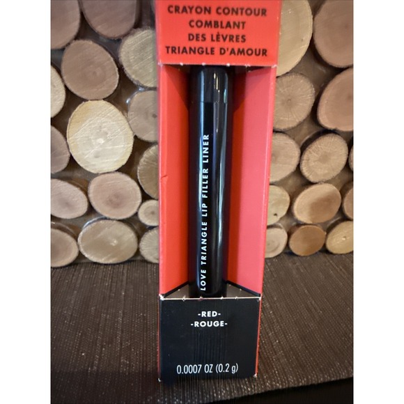 e.l.f. Love Triangle Lip Filler Liner 85964 ELF RED NIB - Picture 2 of 4